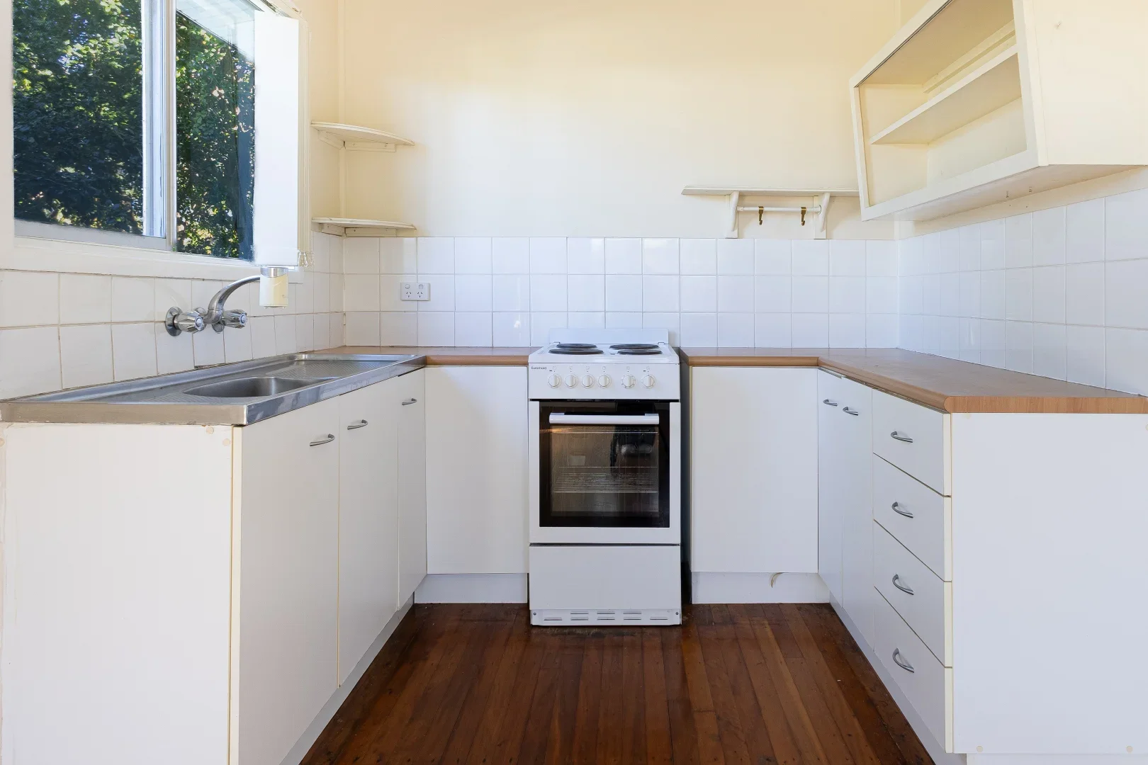 Additional image 6 of 201 Turpin Road, Labrador QLD 4215