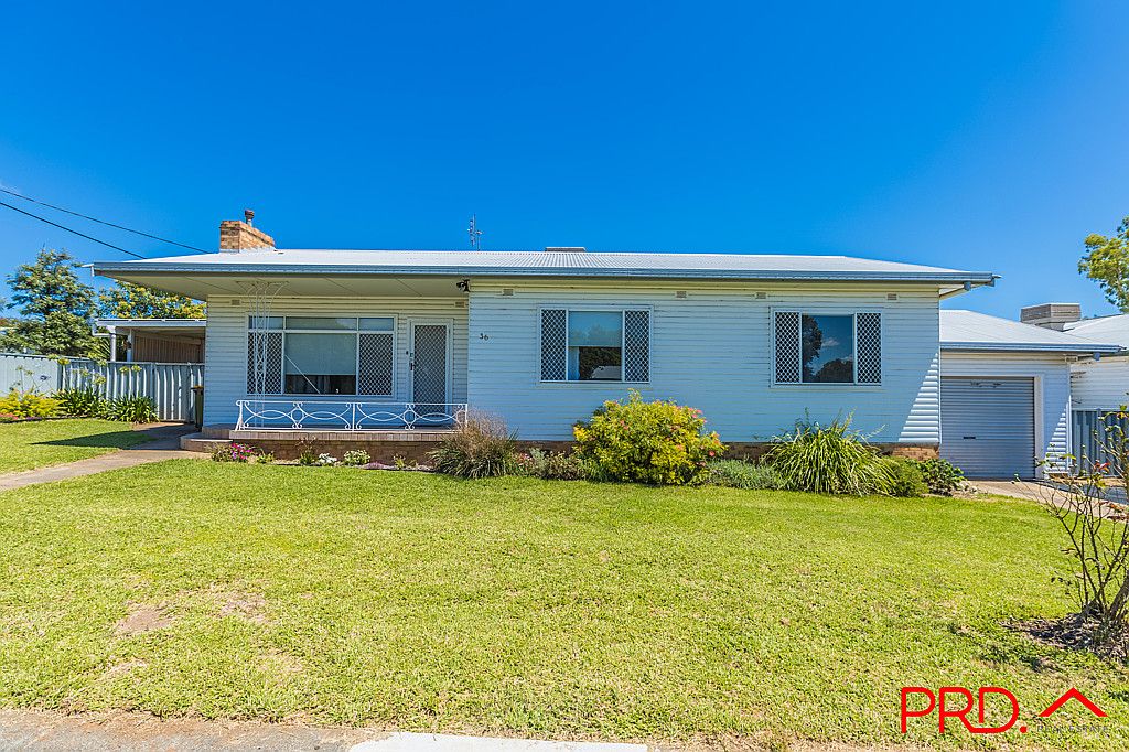 36 Hillvue Road, Tamworth NSW 2340 House For Rent Domain