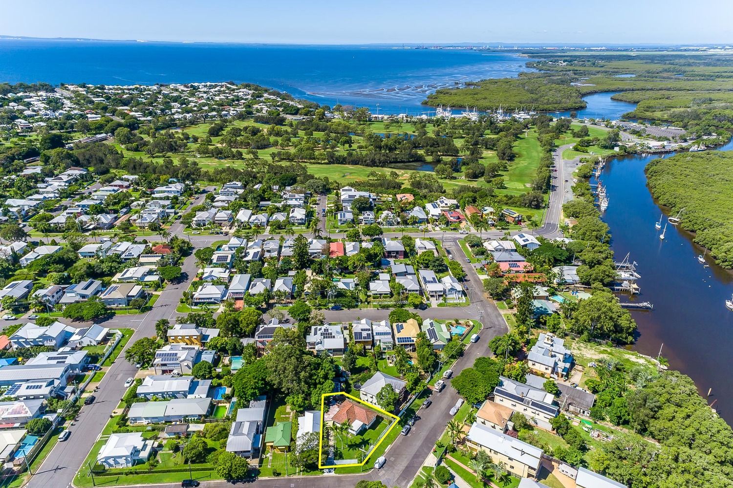 31 Wharf Street, Shorncliffe QLD 4017, Image 1