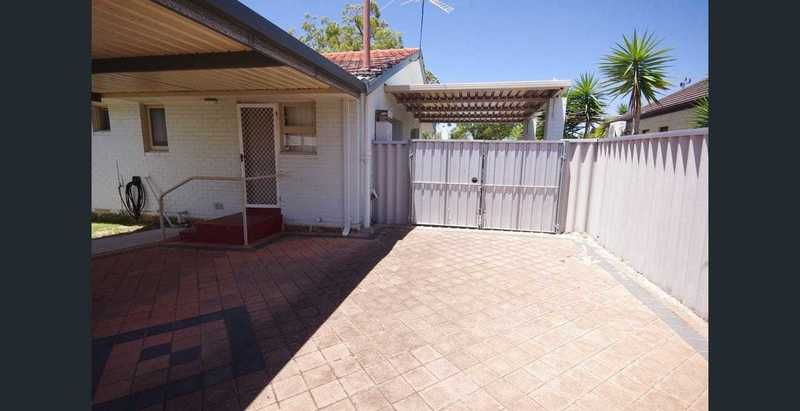 2 bedrooms House in 29 Stroughton Road WESTMINSTER WA, 6061