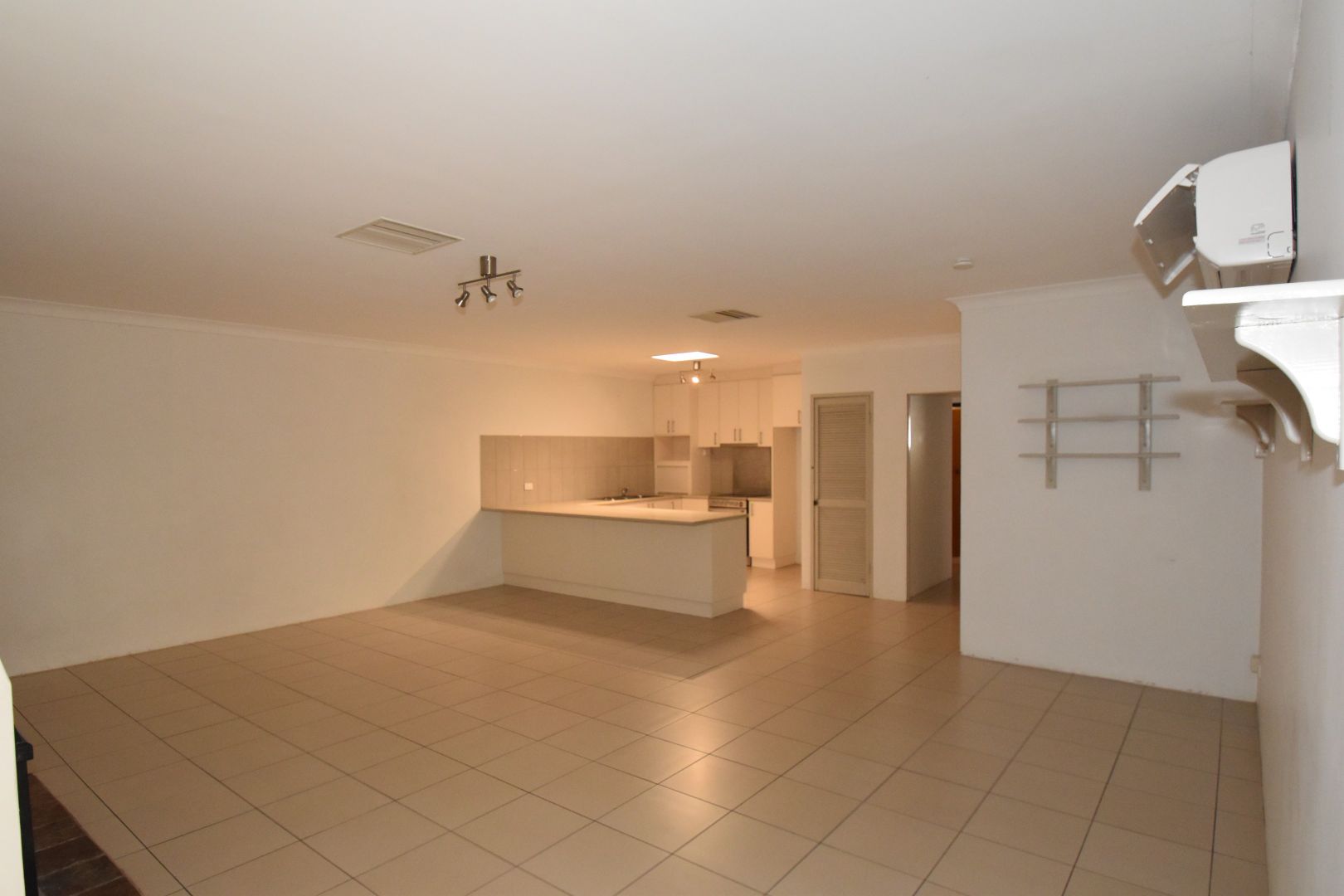 1/11 Cypress Crescent, East Side NT 0870 House For Rent 500 Domain