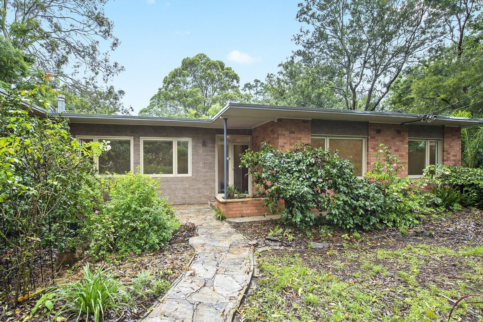 4 bedrooms House in 132 Castle Hill Road WEST PENNANT HILLS NSW, 2125