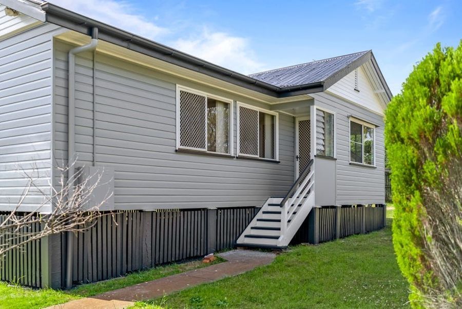 3 bedrooms House in 7 Coonan Street HARLAXTON QLD, 4350