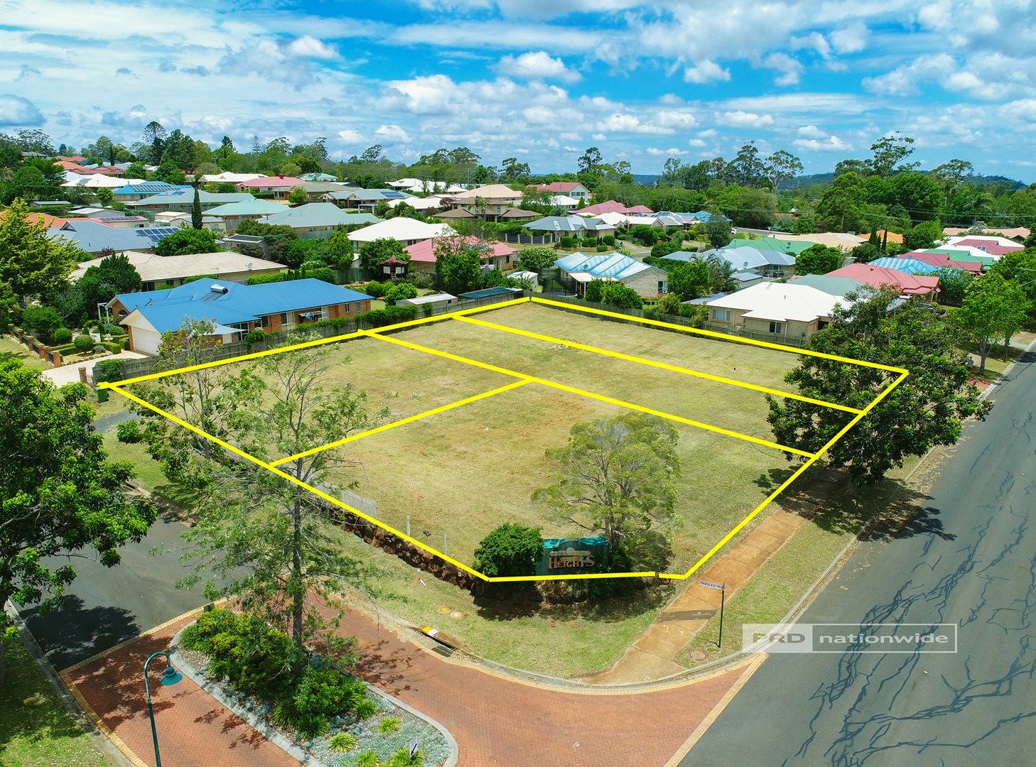 598 Hume Street, Middle Ridge QLD 4350, Image 2