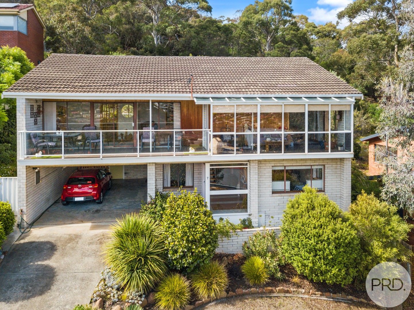 4 bedrooms House in 7 Cottesloe Street LINDISFARNE TAS, 7015