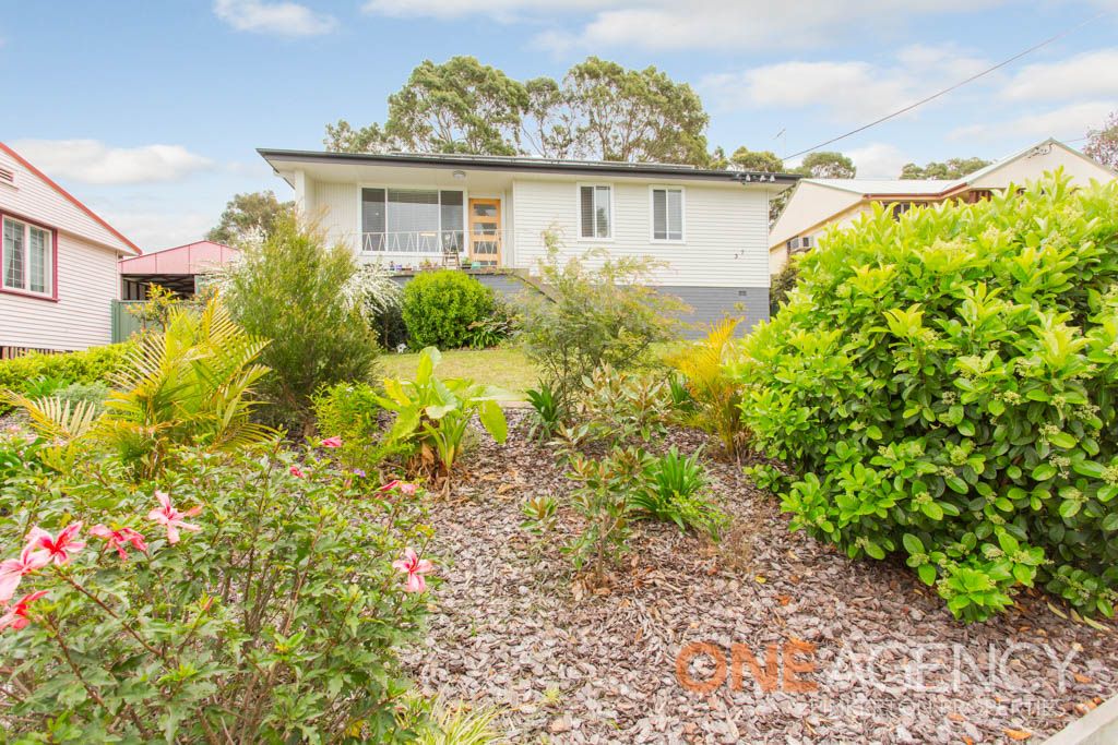 37 Coral Crescent, Gateshead NSW 2290, Image 0