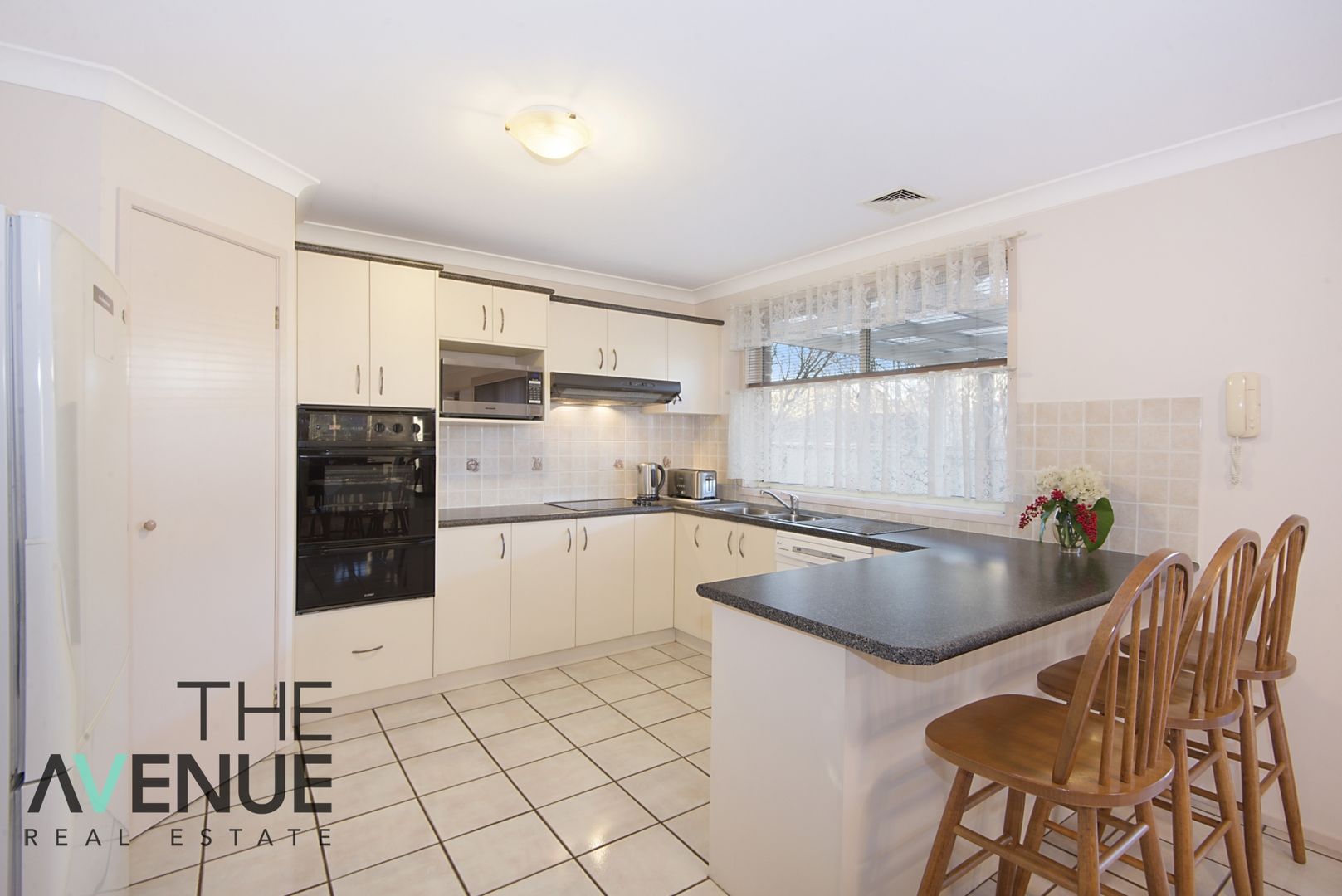 12 Prestige Avenue, Bella Vista NSW 2153, Image 2