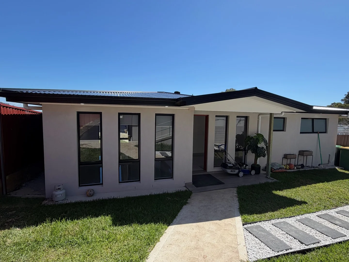 A/8 Lowry St, Mount Lewis NSW 2190