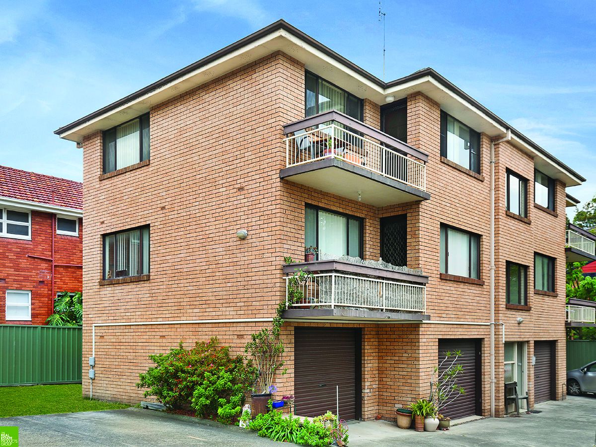 2 bedrooms Apartment / Unit / Flat in 4/44a Smith Street WOLLONGONG NSW, 2500
