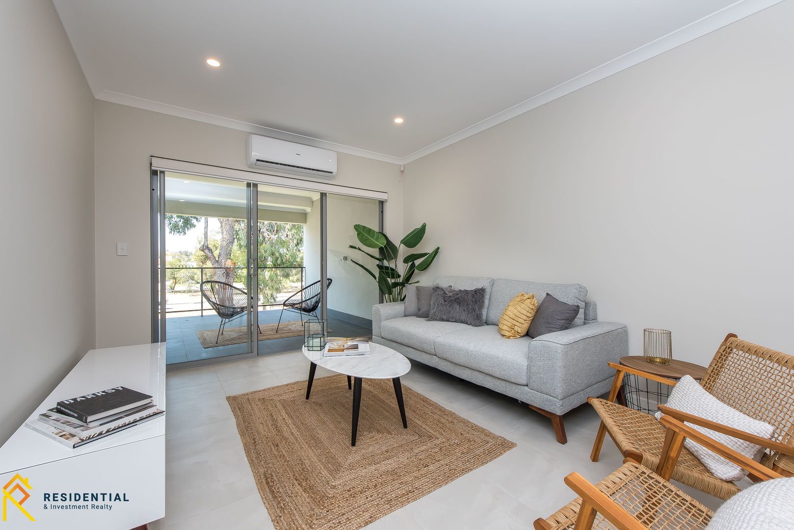 8/21 Kyarra Street, Innaloo WA 6018, Image 1