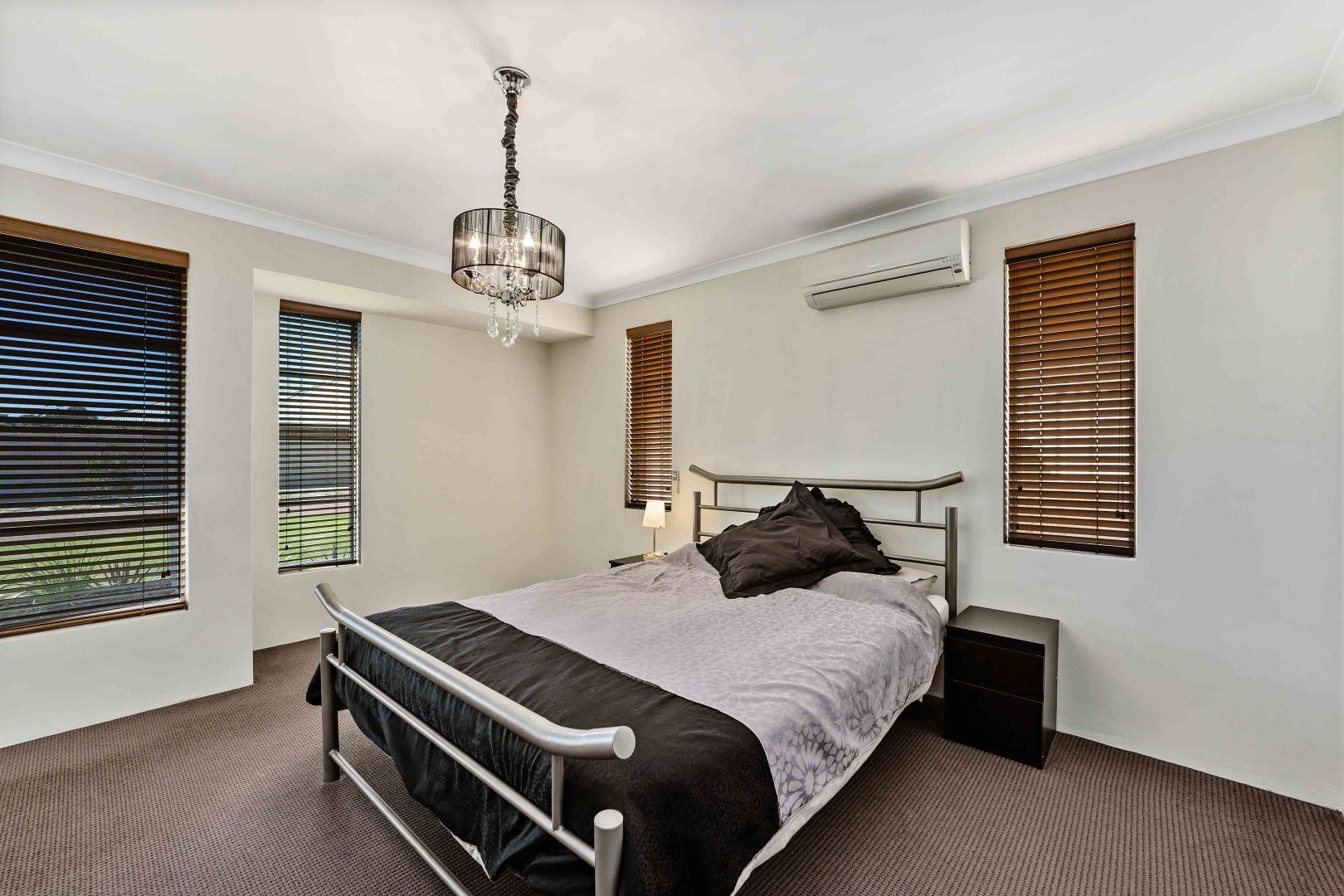 4 Phoenix Terrace, Hocking WA 6065, Image 2