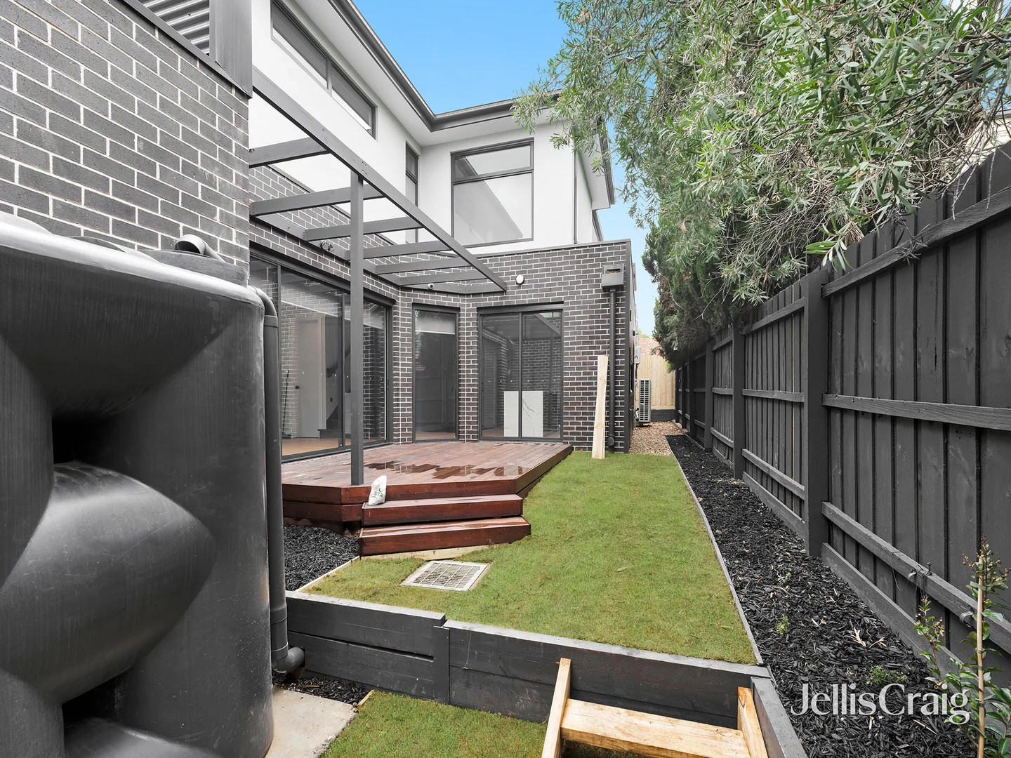 Additional image 10 of 2/27 Adelaide Avenue, Mount Waverley VIC 3149