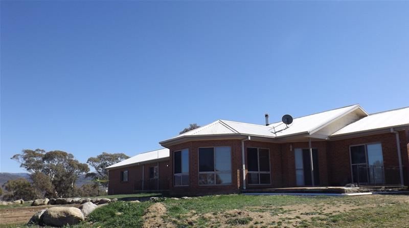 18 Carruthers Road, Jindabyne NSW 2627, Image 0