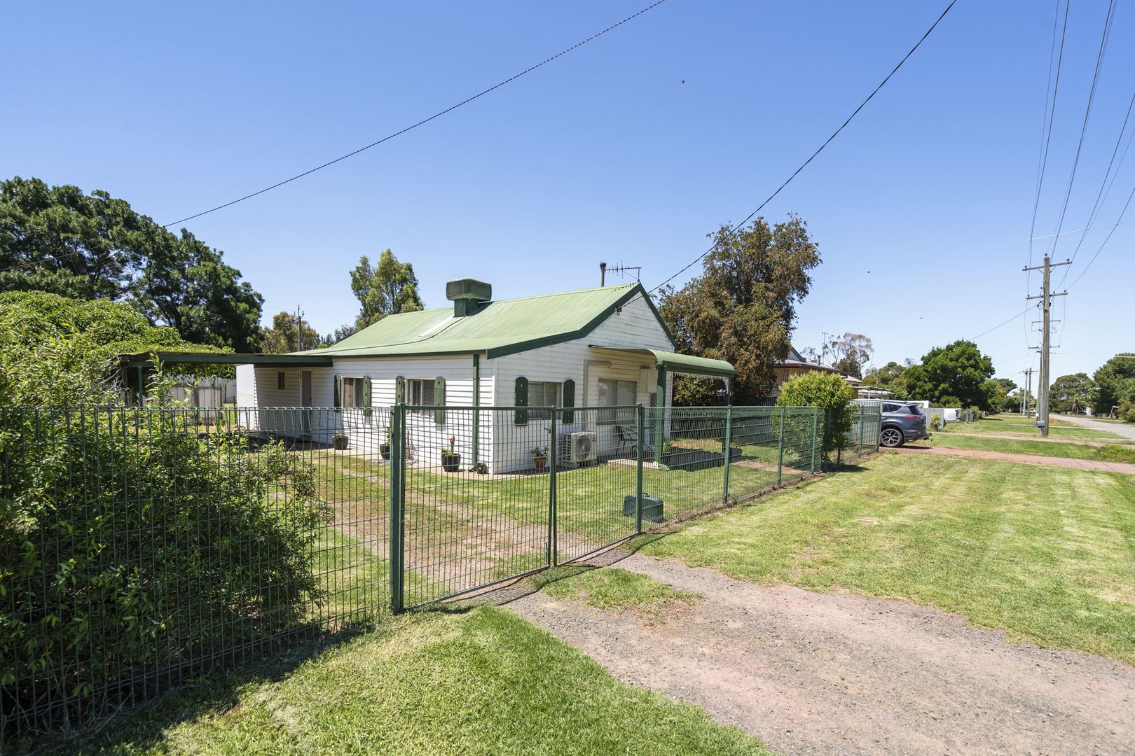 7 Brisbane Street, Wamoon NSW 2705, Image 2