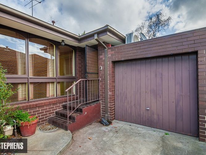 2 bedrooms Apartment / Unit / Flat in 11/119 Essex Street WEST FOOTSCRAY VIC, 3012