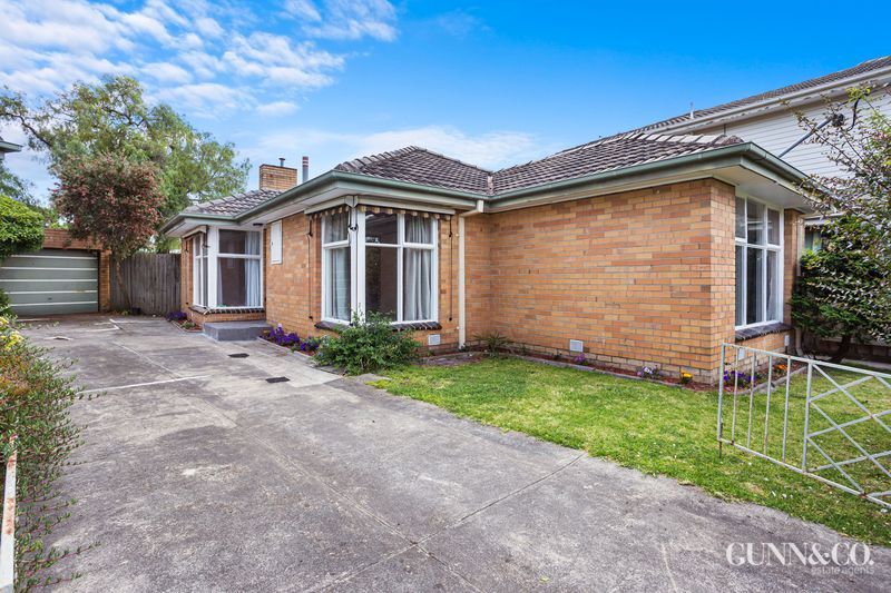 2 bedrooms House in 10 Swan Court NEWPORT VIC, 3015