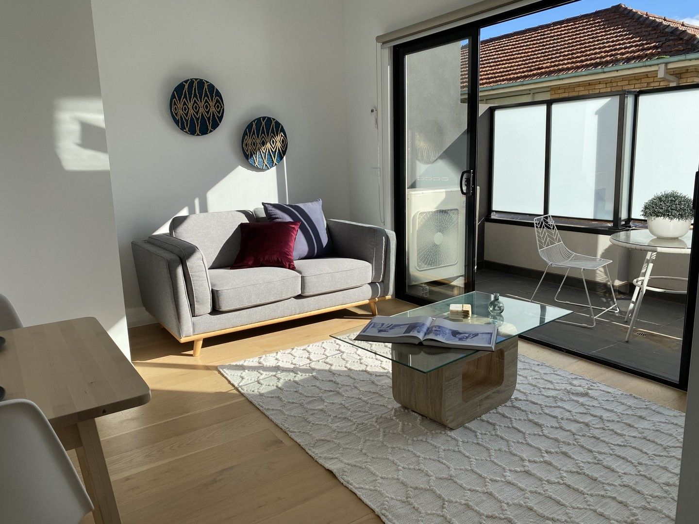 2 bedrooms Townhouse in 2/21-23 Brighton Road ST KILDA VIC, 3182
