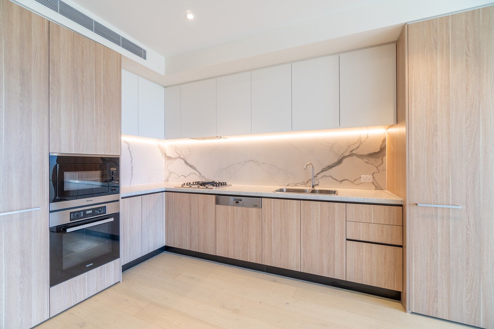 1 bedrooms Apartment / Unit / Flat in 12.10/27 Halifax Street MACQUARIE PARK NSW, 2113