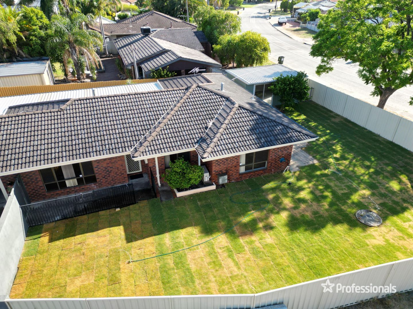 43 Glenbrook Drive, Ballajura WA 6066, Image 2