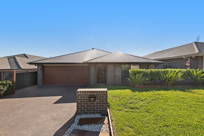 Picture of 7 Dogwood Street, GILLIESTON HEIGHTS NSW 2321