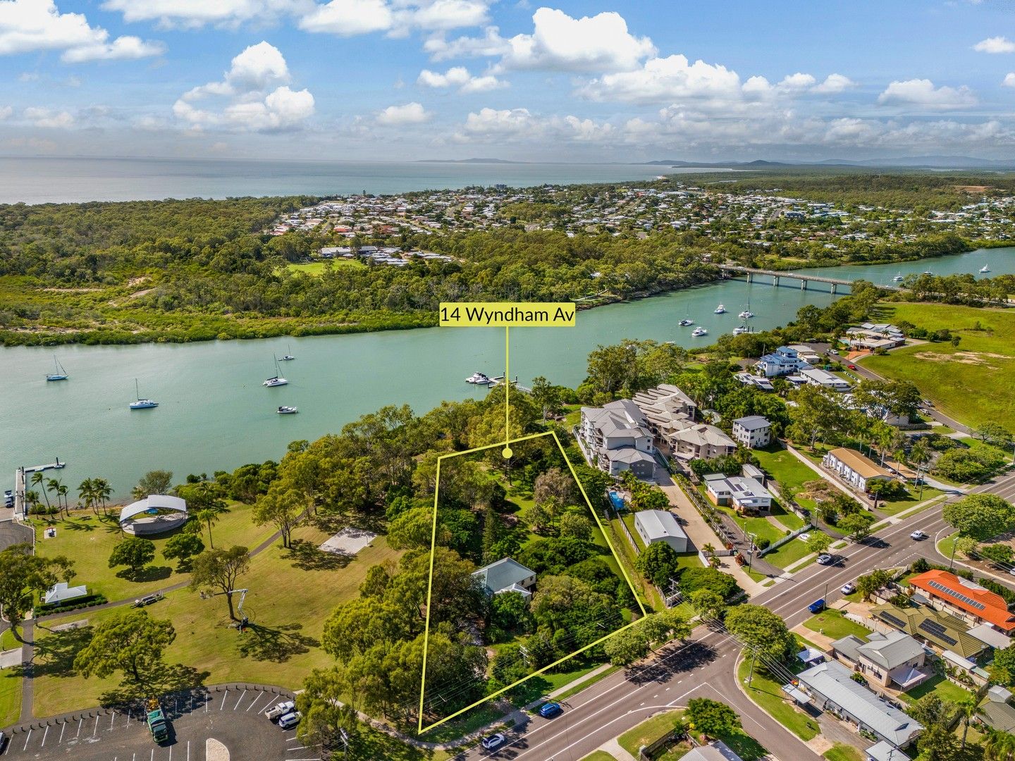 14 Wyndham Avenue, Boyne Island QLD 4680, Image 0