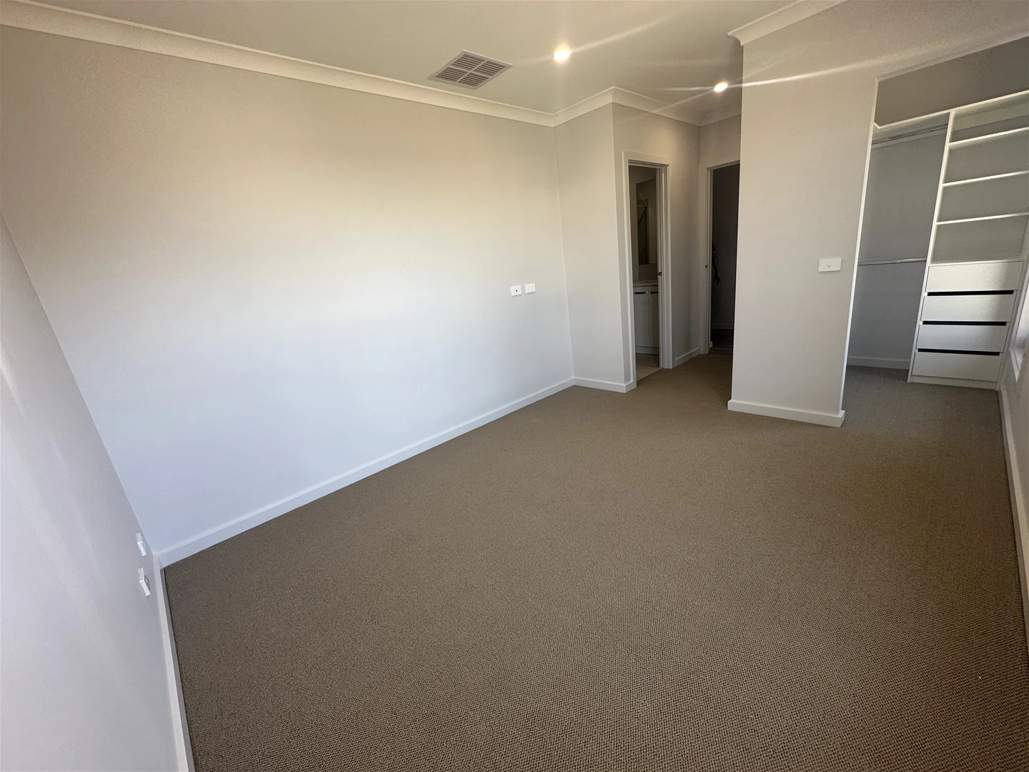 Additional image 5 of 10 Fangorn St, Clyde VIC 3978