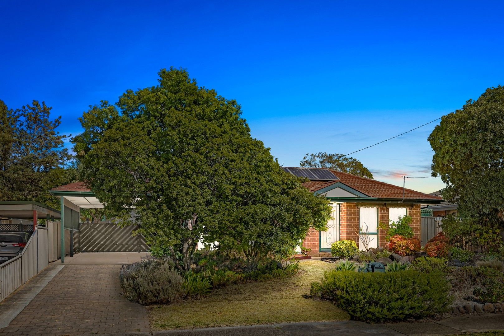 3 bedrooms House in 33 Roberts Avenue HOPPERS CROSSING VIC, 3029