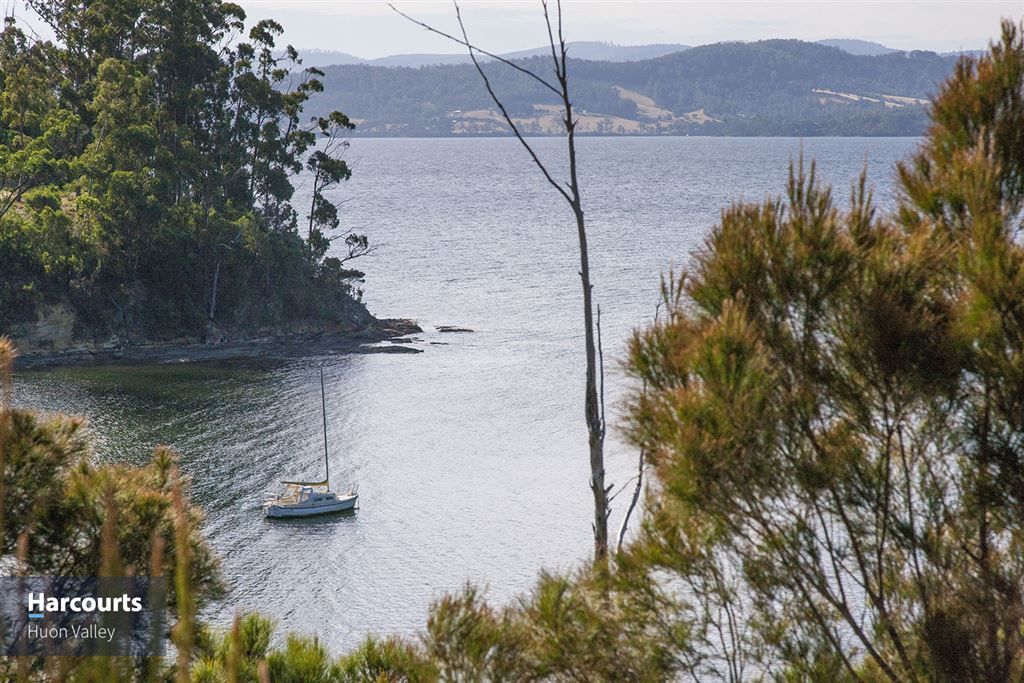 44 Klasen Road, Police Point TAS 7116, Image 0