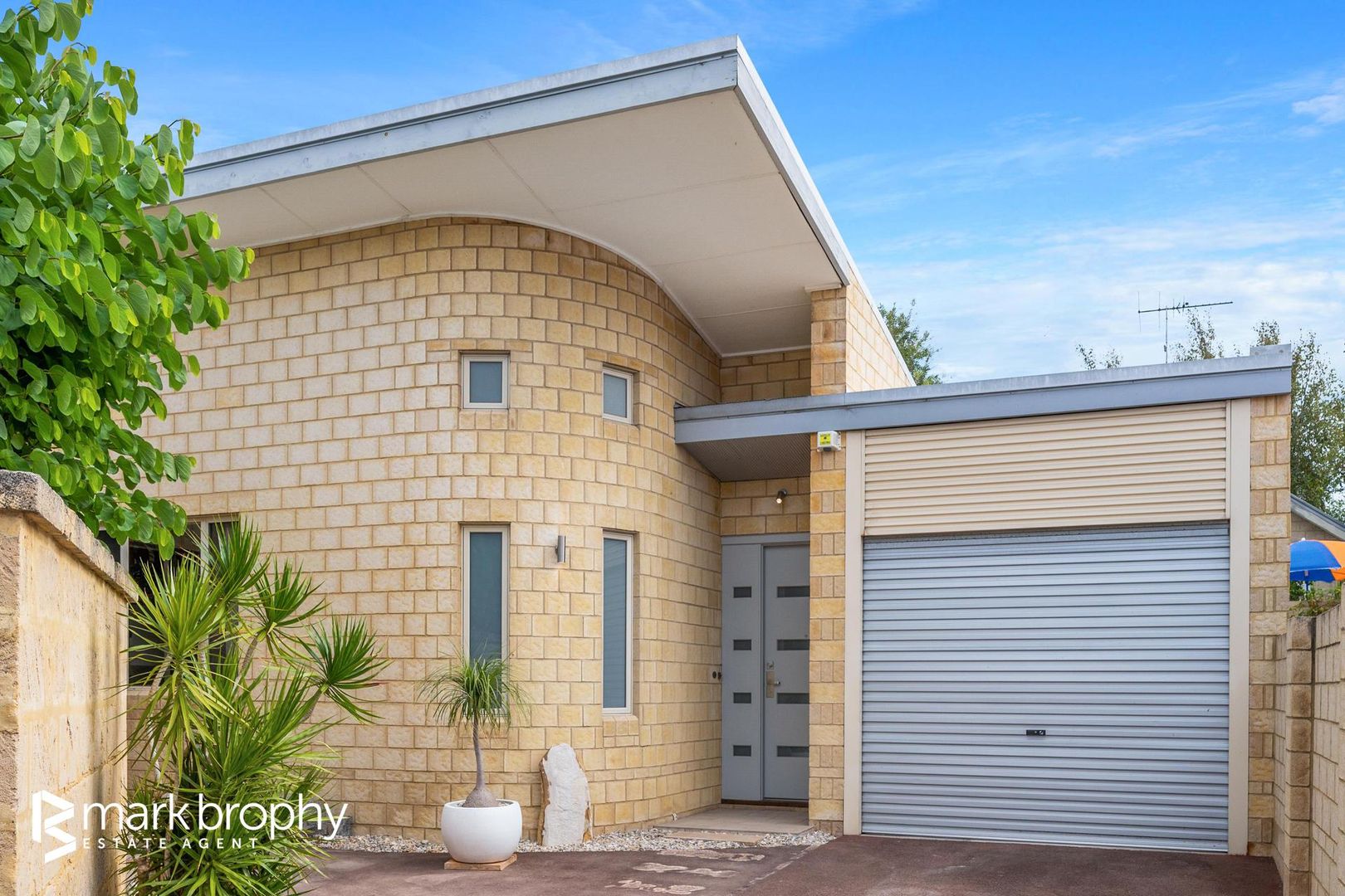 14a McLaren Street, South Fremantle WA 6162, Image 2