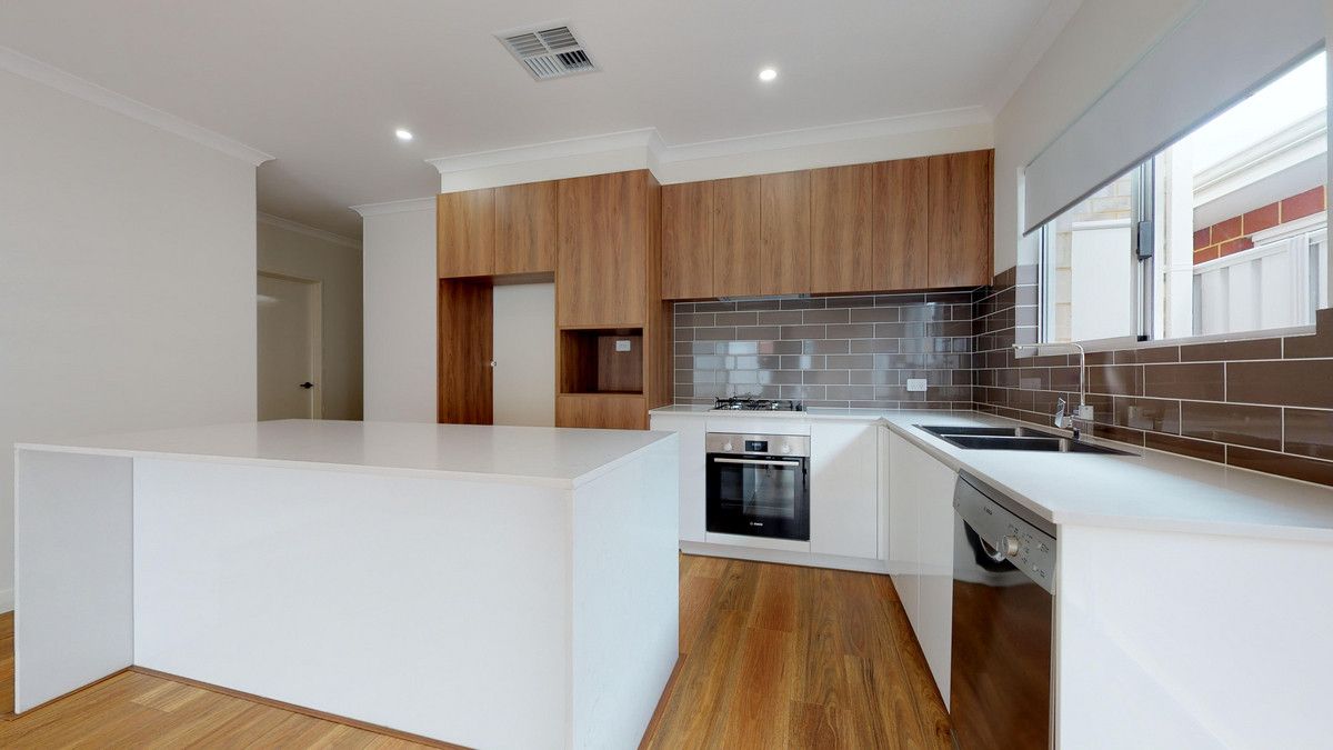 3 bedrooms Villa in 52B Star Street CARLISLE WA, 6101