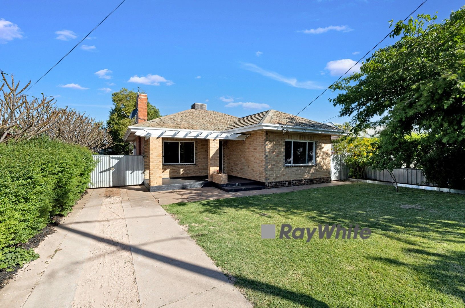 3 bedrooms House in 10 Kurrajong Parade MILDURA VIC, 3500