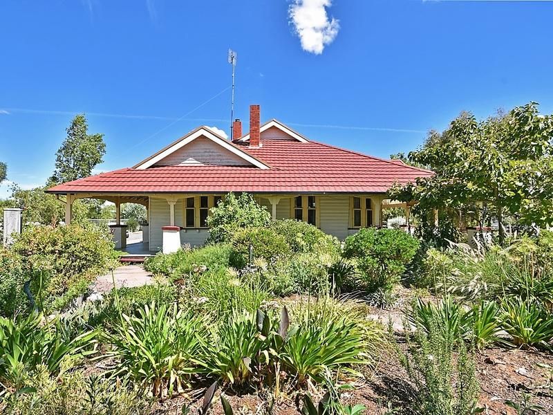 106 High Street, Charlton VIC 3525, Image 0