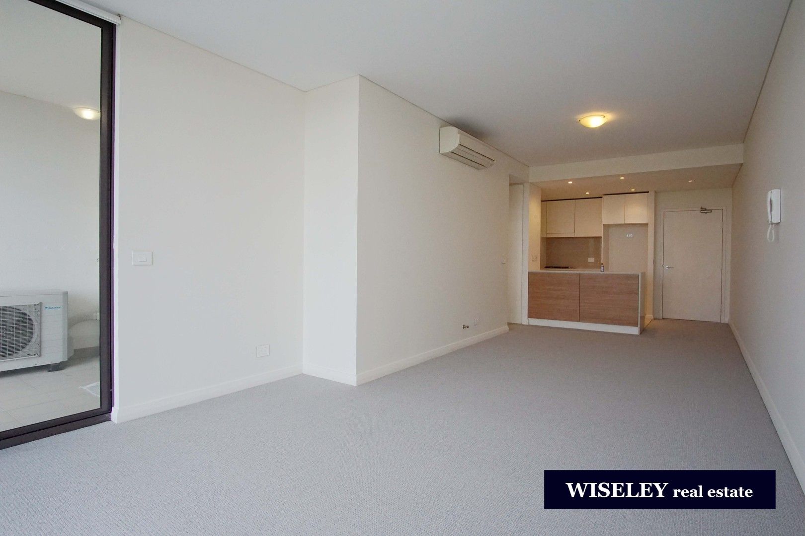 1 bedrooms Apartment / Unit / Flat in 706/25 Hill Road WENTWORTH POINT NSW, 2127