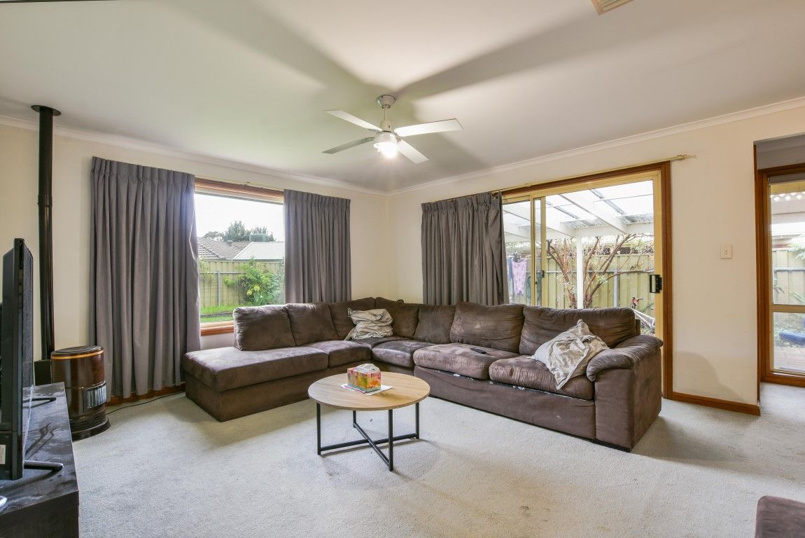 6 Brookland Valley Drive, Woodcroft SA 5162, Image 2