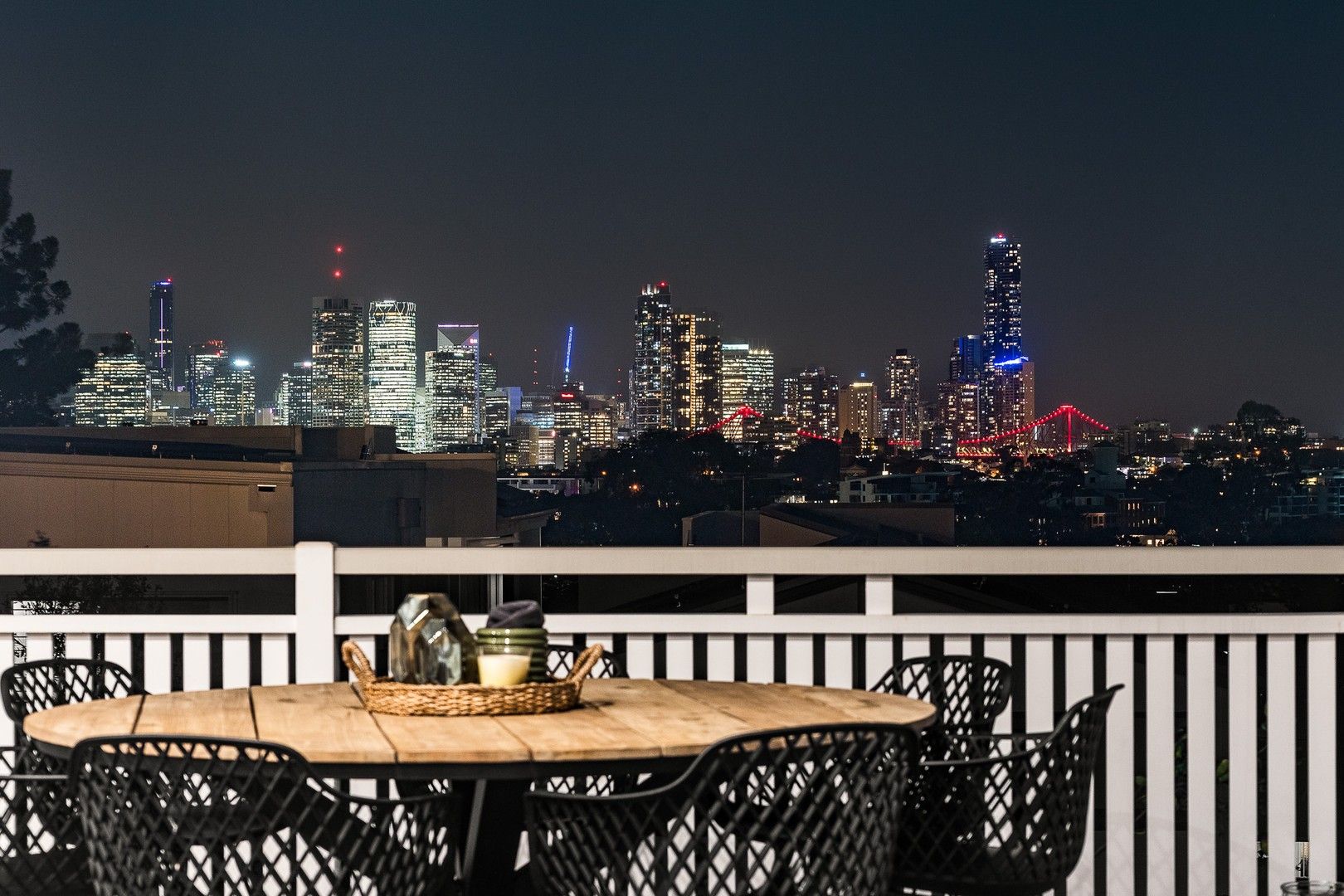 5 bedrooms House in 88 Coventry Street HAWTHORNE QLD, 4171