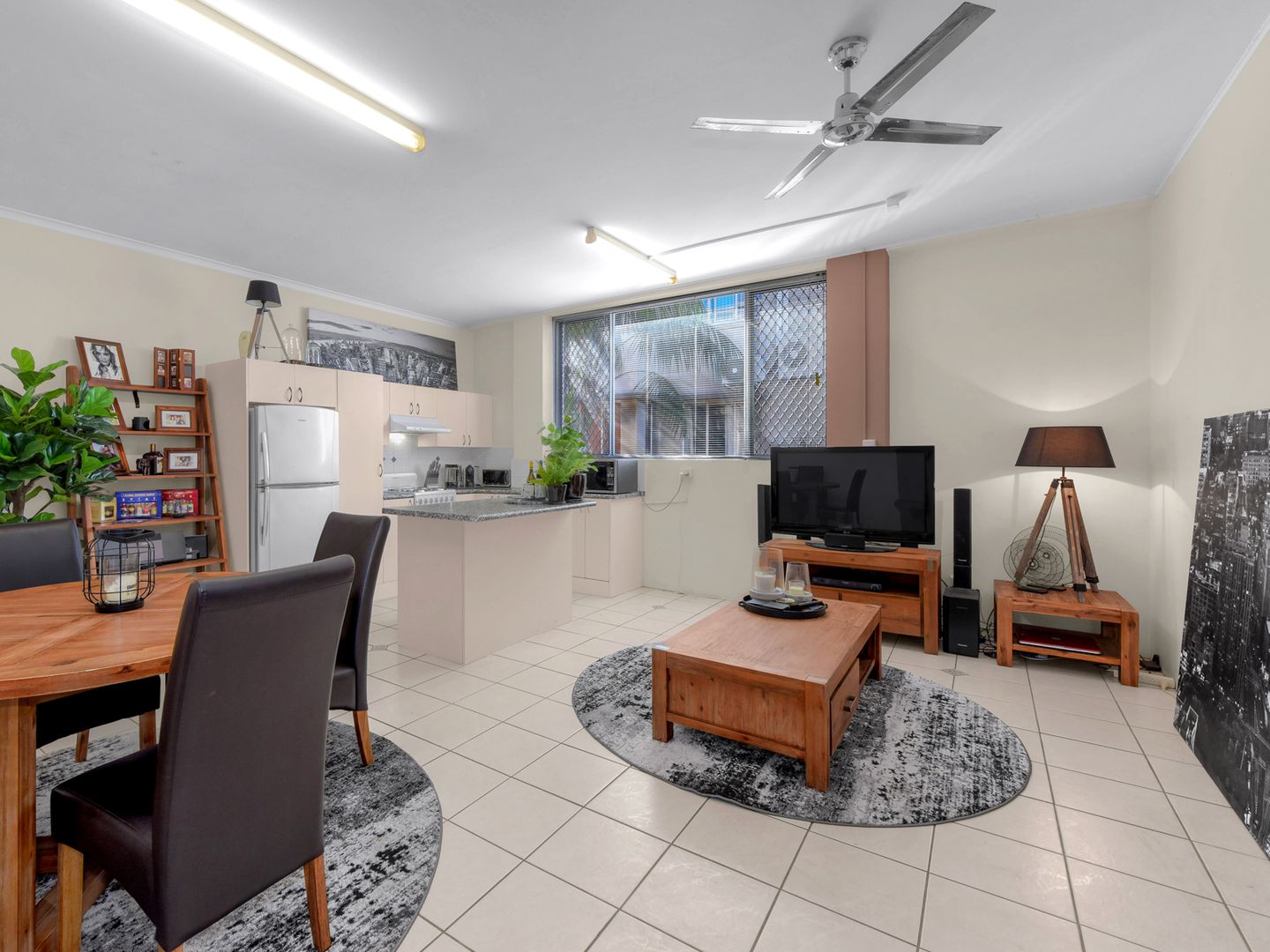 1/110 Kingsford Smith Drive, Hamilton QLD 4007, Image 2