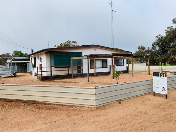 17 Milne Street, Moonta Mines SA 5558