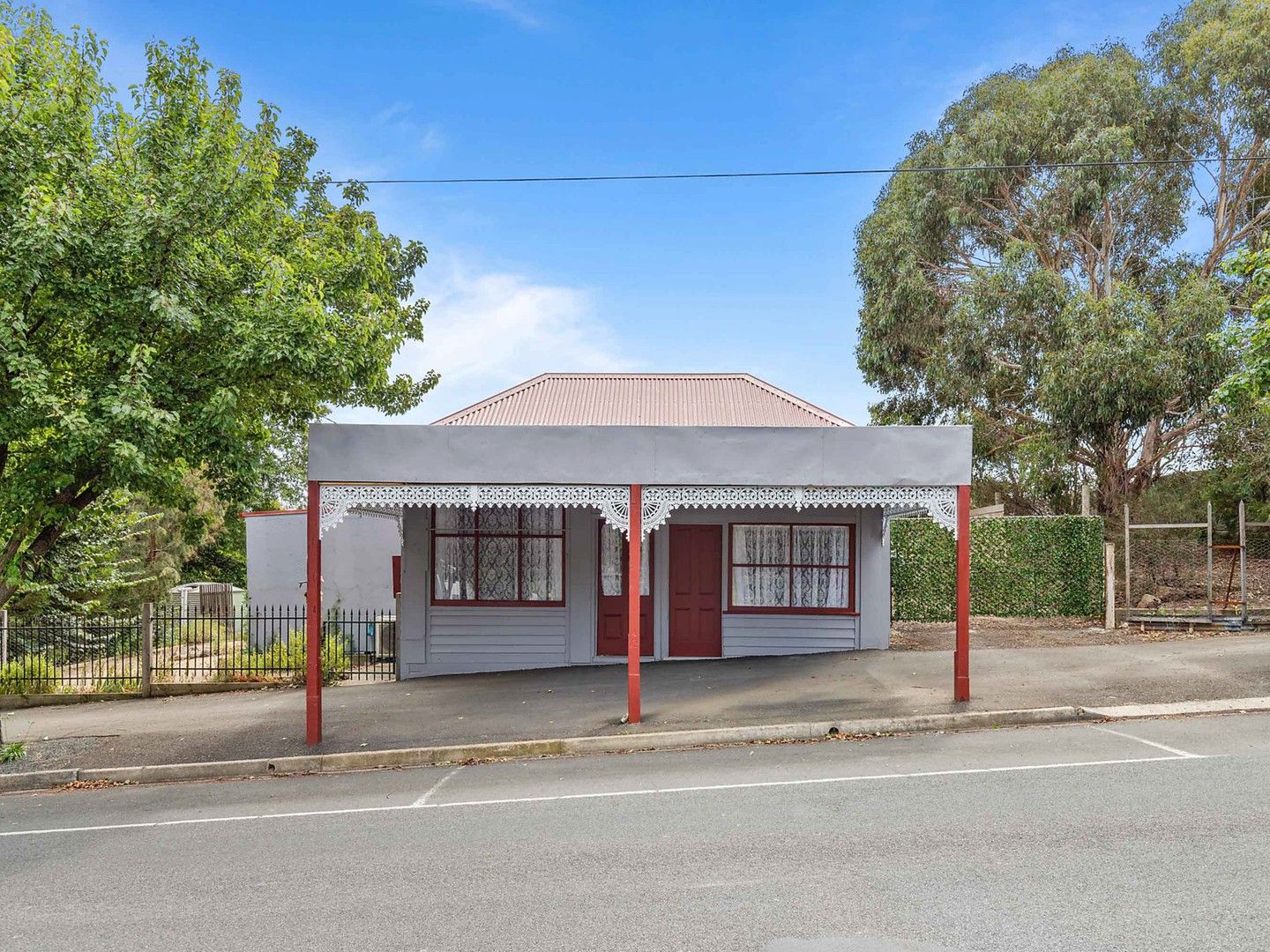 88 Sussex Street, Linton VIC 3360, Image 1