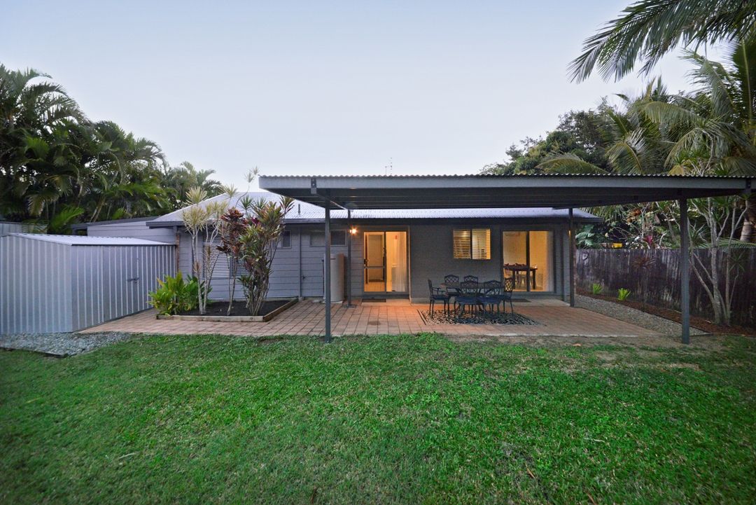 8 Cateran Close, Cannonvale QLD 4802, Image 2