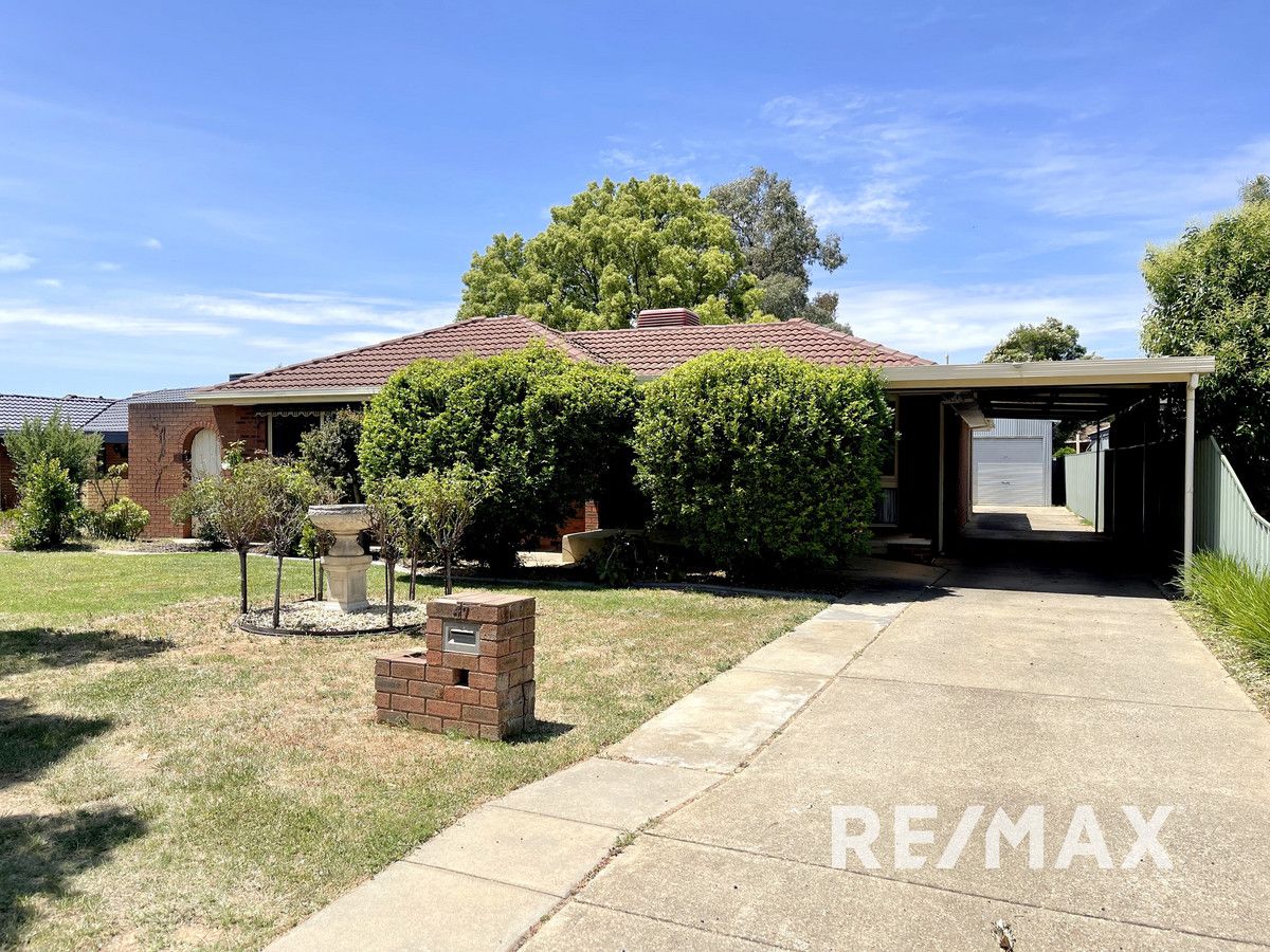 4 bedrooms House in 47 Adjin Street MOUNT AUSTIN NSW, 2650