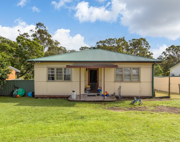 13 Mcpherson Street, Wingham NSW 2429