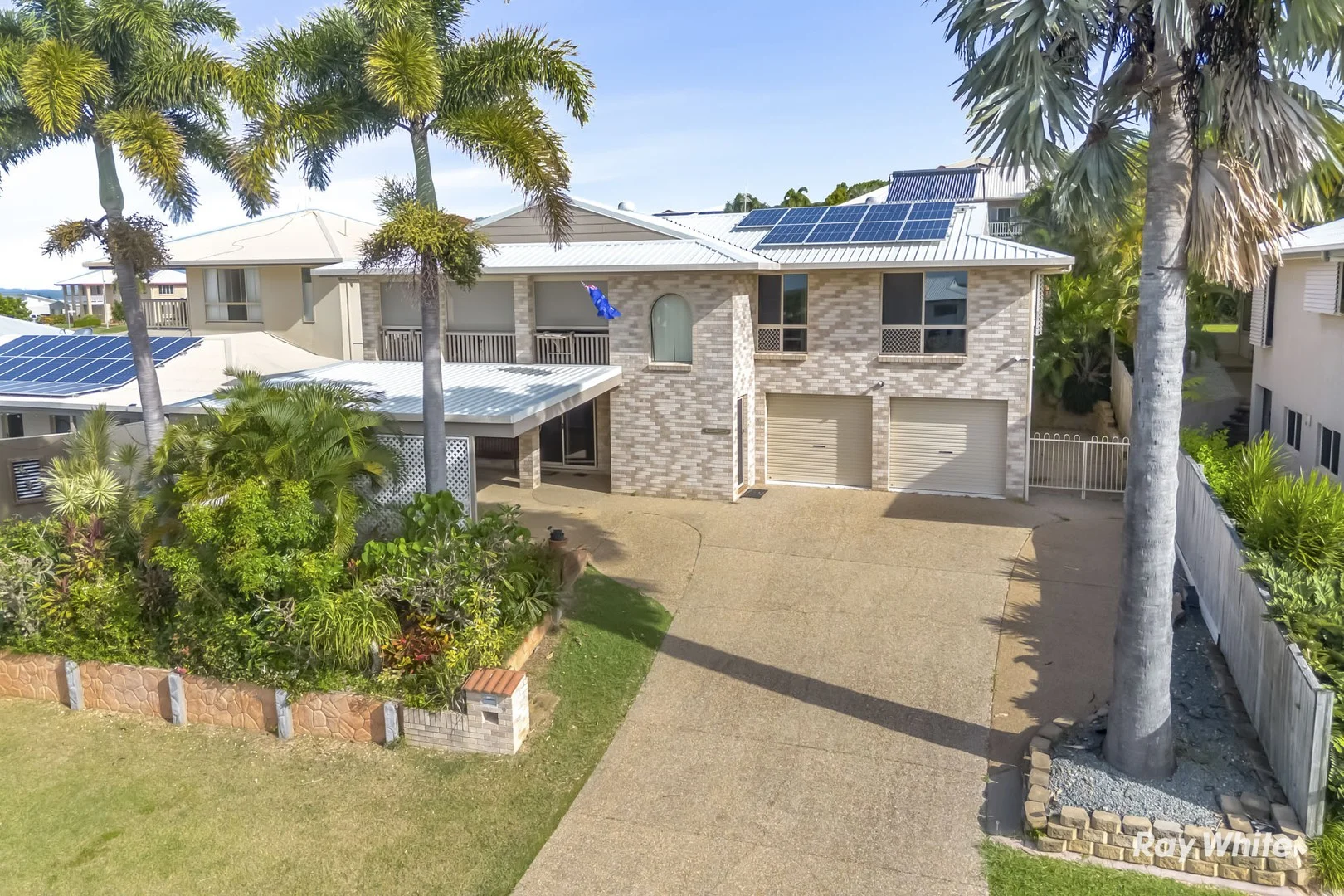 9 Pacific Drive, Pacific Heights QLD 4703