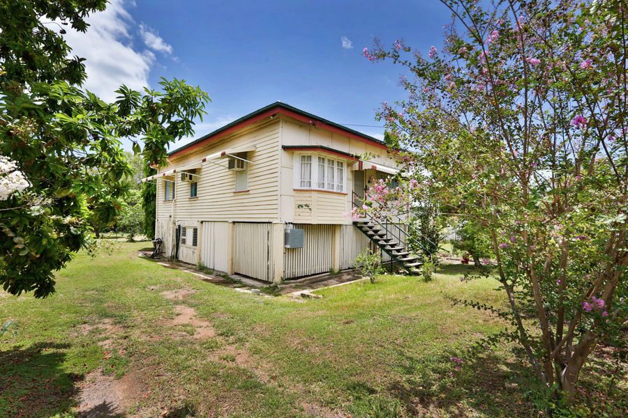 11 Old Common Road, Belgian Gardens QLD 4810, Image 1