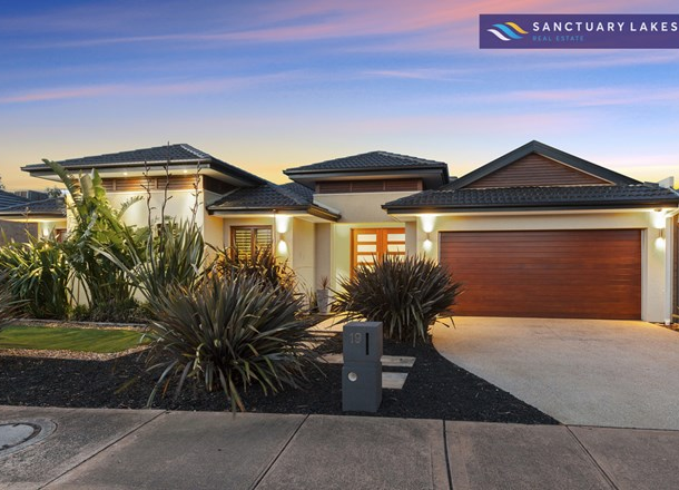 19 Bayside Drive, Point Cook VIC 3030