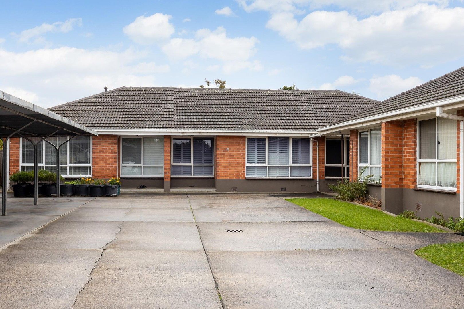 1 bedrooms Apartment / Unit / Flat in 4/1A Comber Street NOBLE PARK VIC, 3174