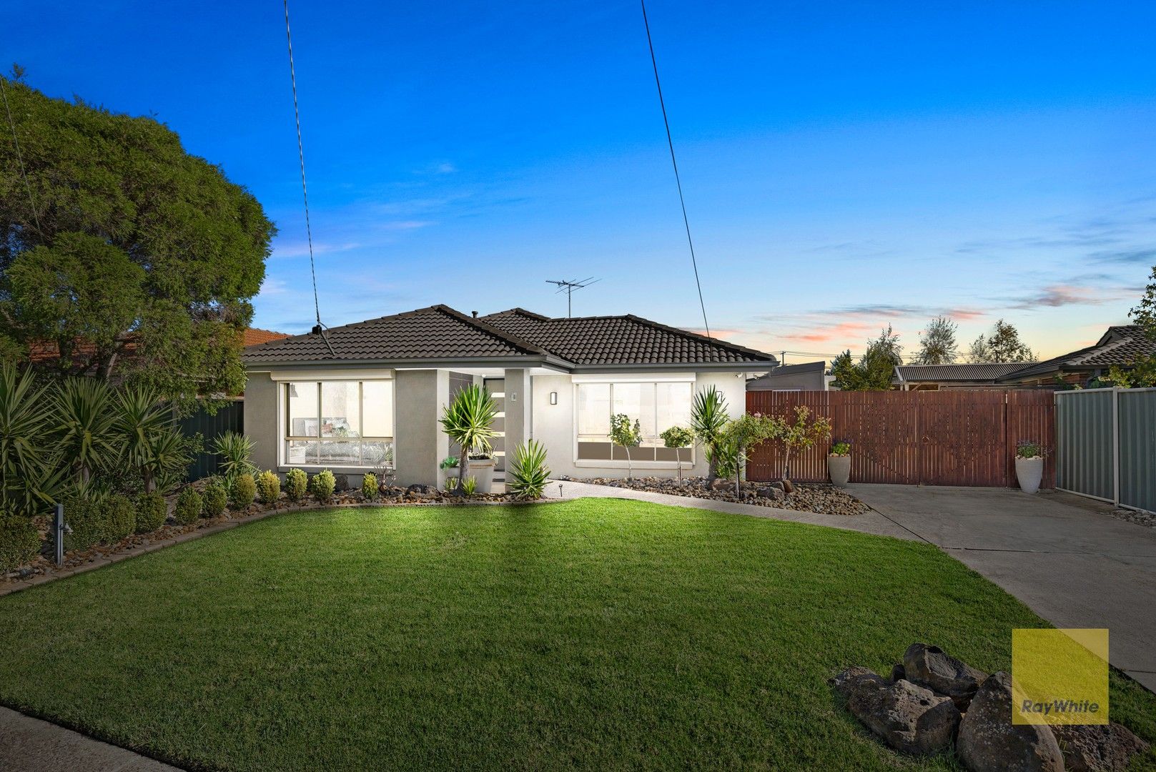 4 Coolabah Crescent, Hoppers Crossing VIC 3029, Image 0