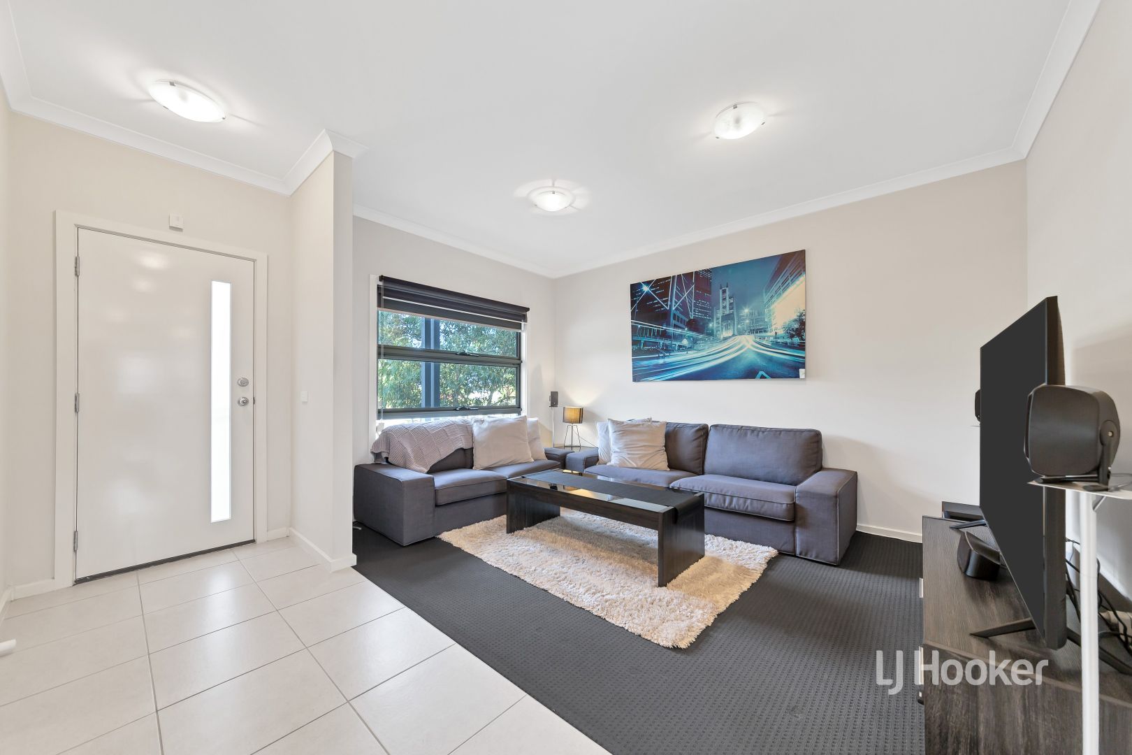 27 Everglade Crescent, Roxburgh Park VIC 3064, Image 2