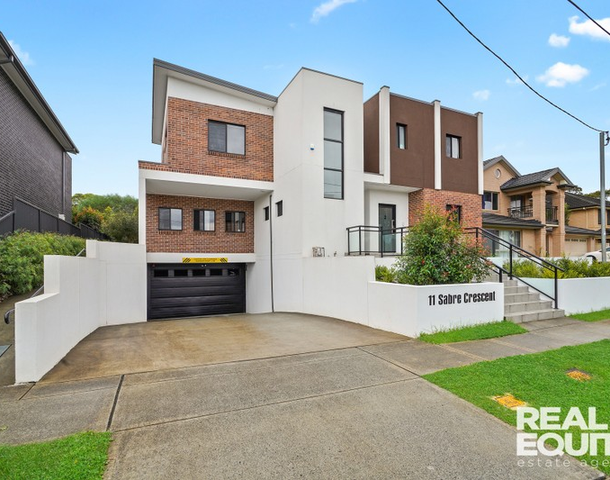 5/11 Sabre Crescent, Holsworthy NSW 2173
