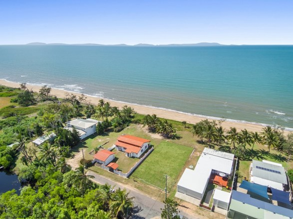 30 The Esplanade , Forrest Beach QLD 4850