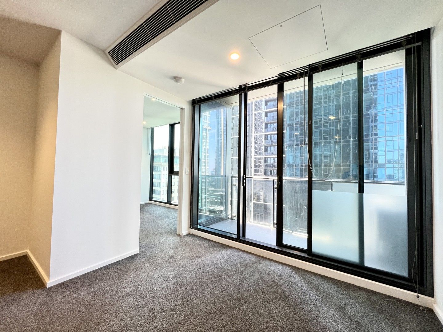 2 bedrooms Apartment / Unit / Flat in 1712/151 city road SOUTHBANK VIC, 3006